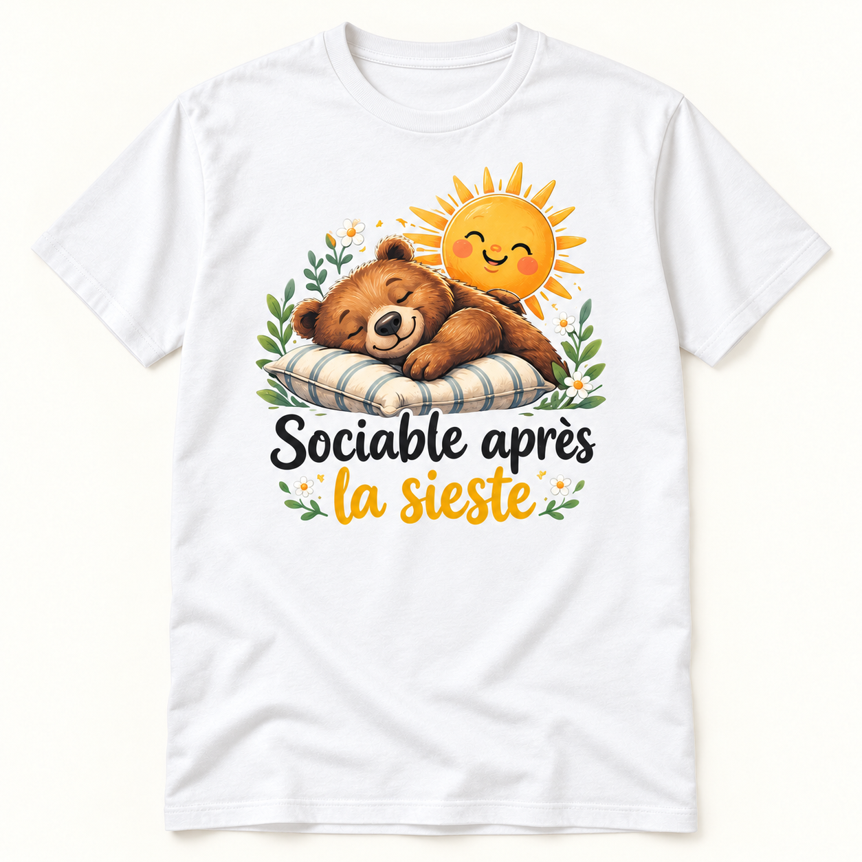 T-shirt blanc avec motif ours endormi et inscription « Sociable après la sieste »